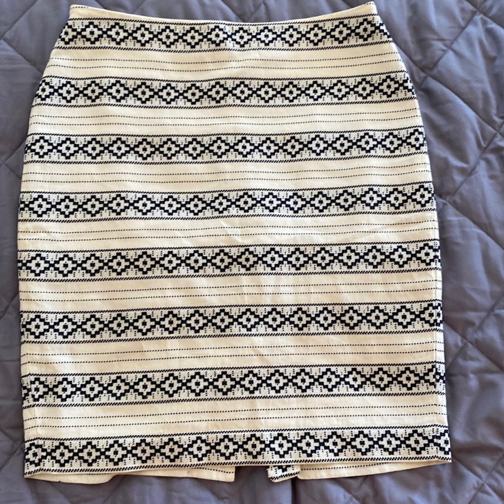 Designed mini skirt
